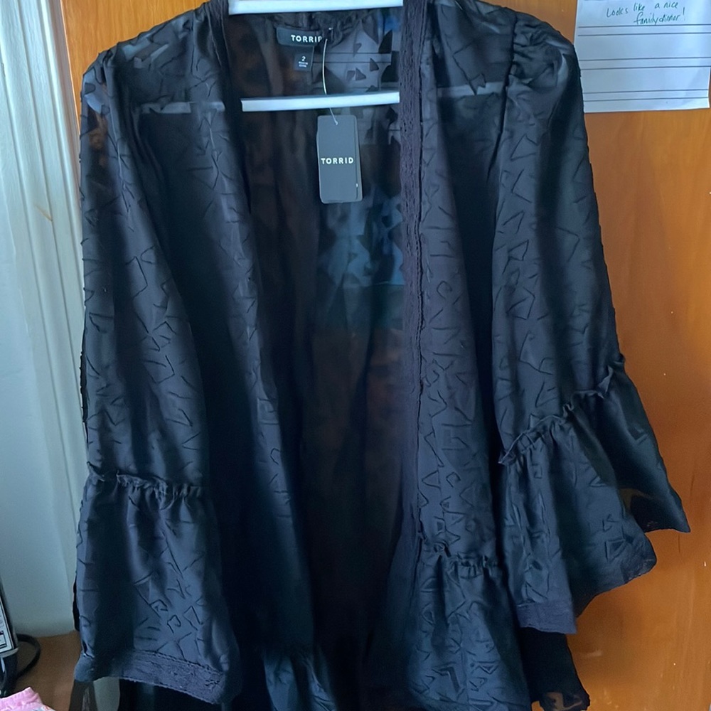Brand New Torrid Flouncy Black Lace Kimono